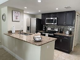 LOVELY LUXURY APARTMENT CLOSE DISNEY
