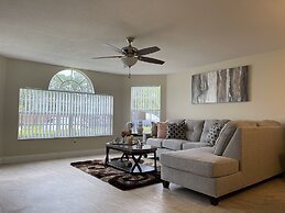 LOVELY LUXURY APARTMENT CLOSE DISNEY