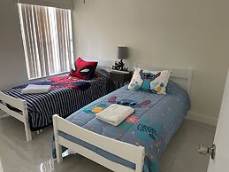 ELEGANT & LUXURY APARTMENT CLOSE DISNEY