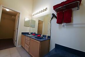 Beautiful 5/5 Bedroom Home!!!