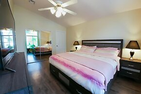 Beautiful 5/5 Bedroom Home!!!