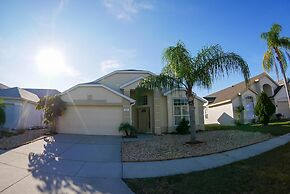 Beautiful 5/5 Bedroom Home!!!