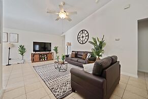 Private Pool and Game Room Near Disney!!!