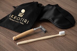 Akrotiri Olympus Luxury Suites