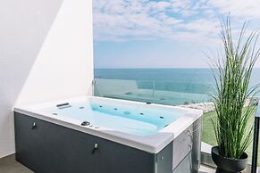 Akrotiri Olympus Luxury Suites