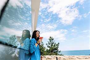 Akrotiri Olympus Luxury Suites