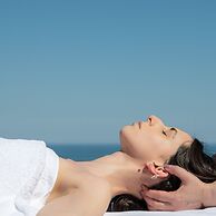 Akrotiri Olympus Luxury Suites