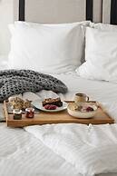 Akrotiri Olympus Luxury Suites