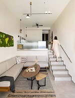 Akrotiri Olympus Luxury Suites