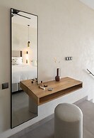 Akrotiri Olympus Luxury Suites