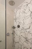 Akrotiri Olympus Luxury Suites