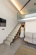 Akrotiri Olympus Luxury Suites