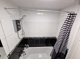Super Comfy Apartment - Devon - A38 - Sleep 4pers