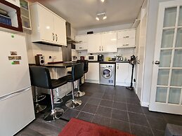 Super Comfy Apartment - Devon - A38 - Sleep 4pers