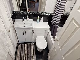 Super Comfy Apartment - Devon - A38 - Sleep 4pers