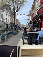 Worthing Beach 180 - 2 bed Seafront With Parking