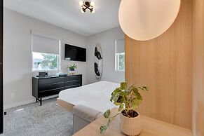 The St Laurent Social Club & Guest Rooms