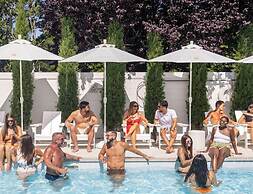 The St Laurent Social Club & Guest Rooms