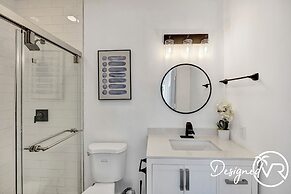 Sophia's Compound resort w heated pool