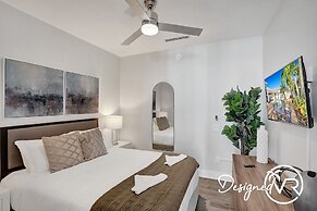 Sophia's Compound resort w heated pool