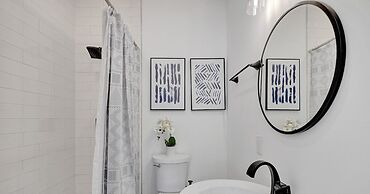 Sophia's Compound resort w heated pool