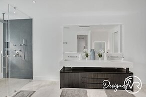 Sophia's Compound resort w heated pool