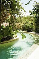 Mistiq Gardens