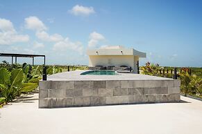 Mistiq Gardens