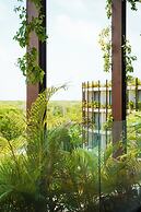 Mistiq Gardens