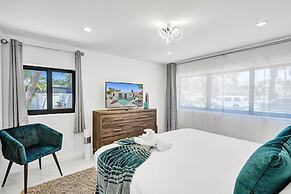 Heated Private Pool 4BR Modern home