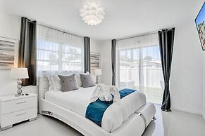 Heated Private Pool 4BR Modern home