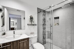 Heated Private Pool 4BR Modern home