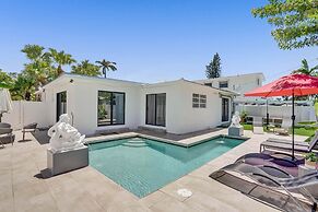 Heated Private Pool 4BR Modern home