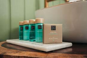 Atelier Skalo Boutique Hotel