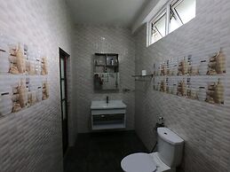 Dhangethi Inn