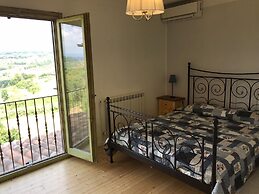 Charming 3 Bed Villa in Otricoli Stunnings Views