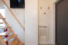 Mezzanine Stylish Apartment U by Vacationy