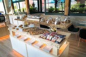 Villa Caribe Restaurant Resort & Spa