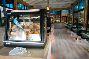 Villa Caribe Restaurant Resort & Spa