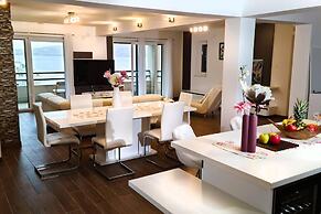 Villa Relax, Amazing View and 2 Pools