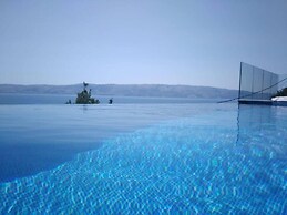 Villa Relax, Amazing View and 2 Pools