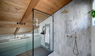 ATHINAIDOS QUARTERS BY K&K