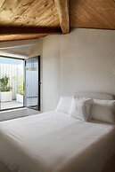 ATHINAIDOS QUARTERS BY K&K