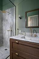 ATHINAIDOS QUARTERS BY K&K