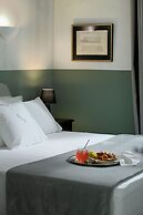 ATHINAIDOS QUARTERS BY K&K