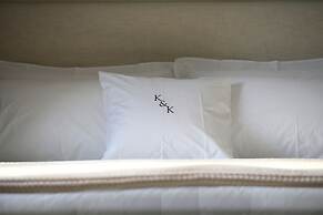 ATHINAIDOS QUARTERS BY K&K