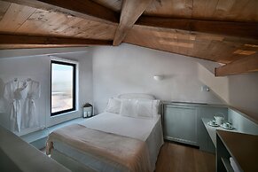 ATHINAIDOS QUARTERS BY K&K