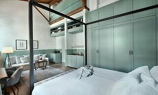 ATHINAIDOS QUARTERS BY K&K