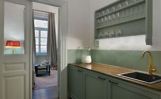 ATHINAIDOS QUARTERS BY K&K