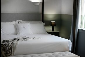 ATHINAIDOS QUARTERS BY K&K